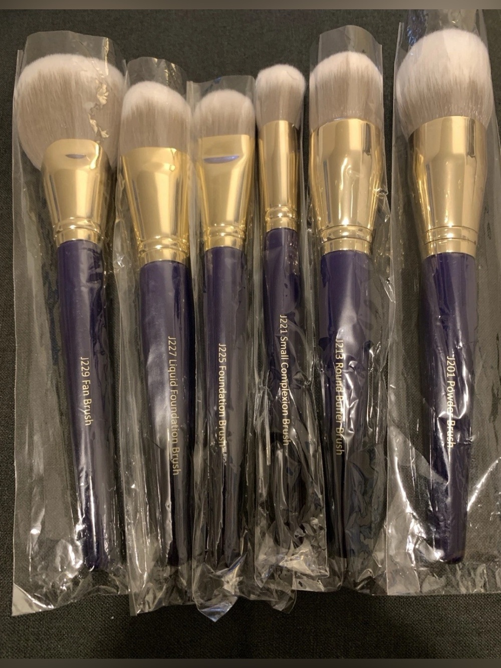 Juvia’s Place Royal Brush Set (6pcs only)